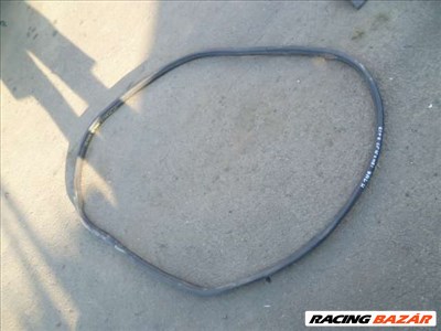 citroen c5  2001 kombi bal hátsó kédergumi 