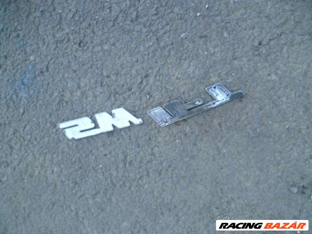 suzuki swift 2000   felirat   CSOMAGTÉRAJTÓ EMBLÉMA,    csomagtérajtó felirat  3. kép