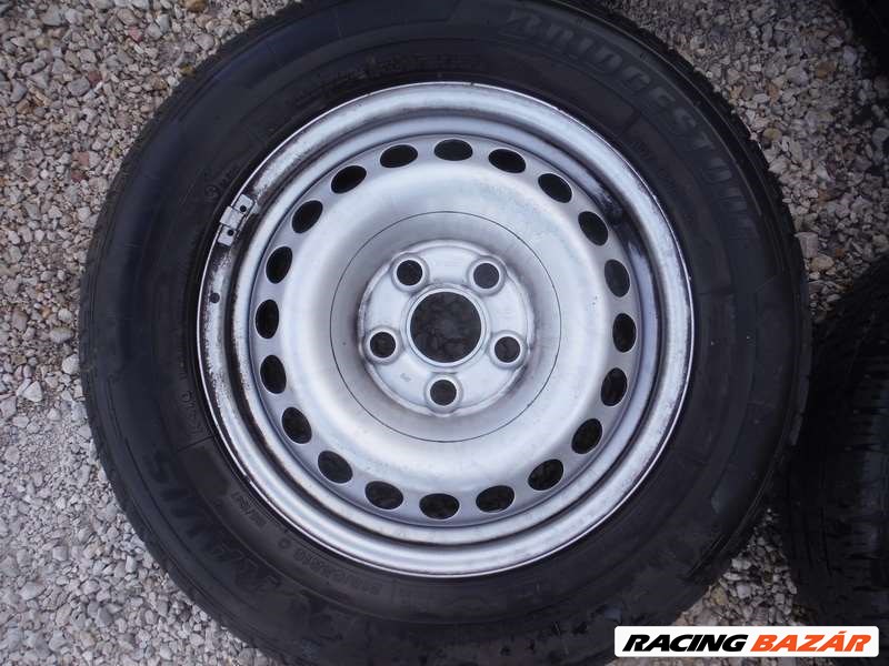 6,5x16 Gyári VW Lemezfelni 5x112 Et51 215/65R16C Bridgestone nyárigumival (Sxx) 3. kép