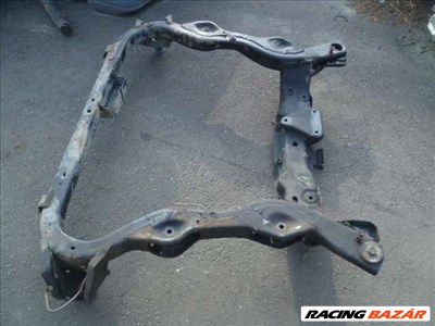 ford mondeo  MK1, MK2     1998     2.5  v6 benzIN  első bölcső   