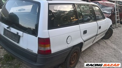 Opel Astra F bontott alkatrészei