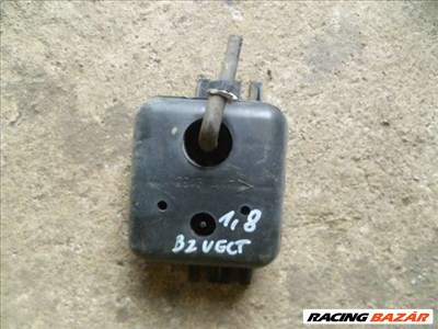 opel vectra b2 1999   vákuumtartály