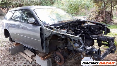 Subaru Legacy (4th gen) bontott alkatrészei