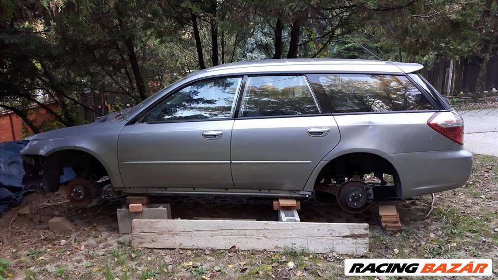 Subaru Legacy (4th gen) bontott alkatrészei 2. kép