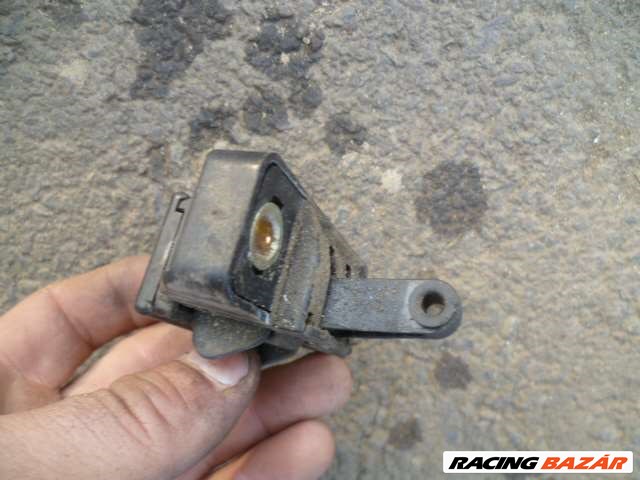 renault megane 1  1998   csomagtér  alsó zárszerkezet    4. kép