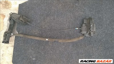 Nissan Note E11 ajtózár 