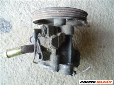 suzuki swift 1998 1.0 szervószivattyú KYB