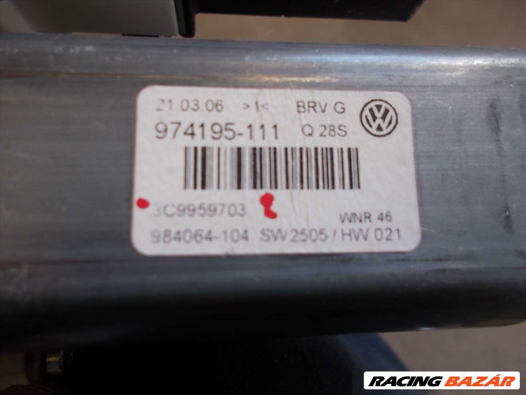 Volkswagen Passat kombi bal hátsó elektromos ablakemelő motor 2005-2011 3C9959703 3. kép