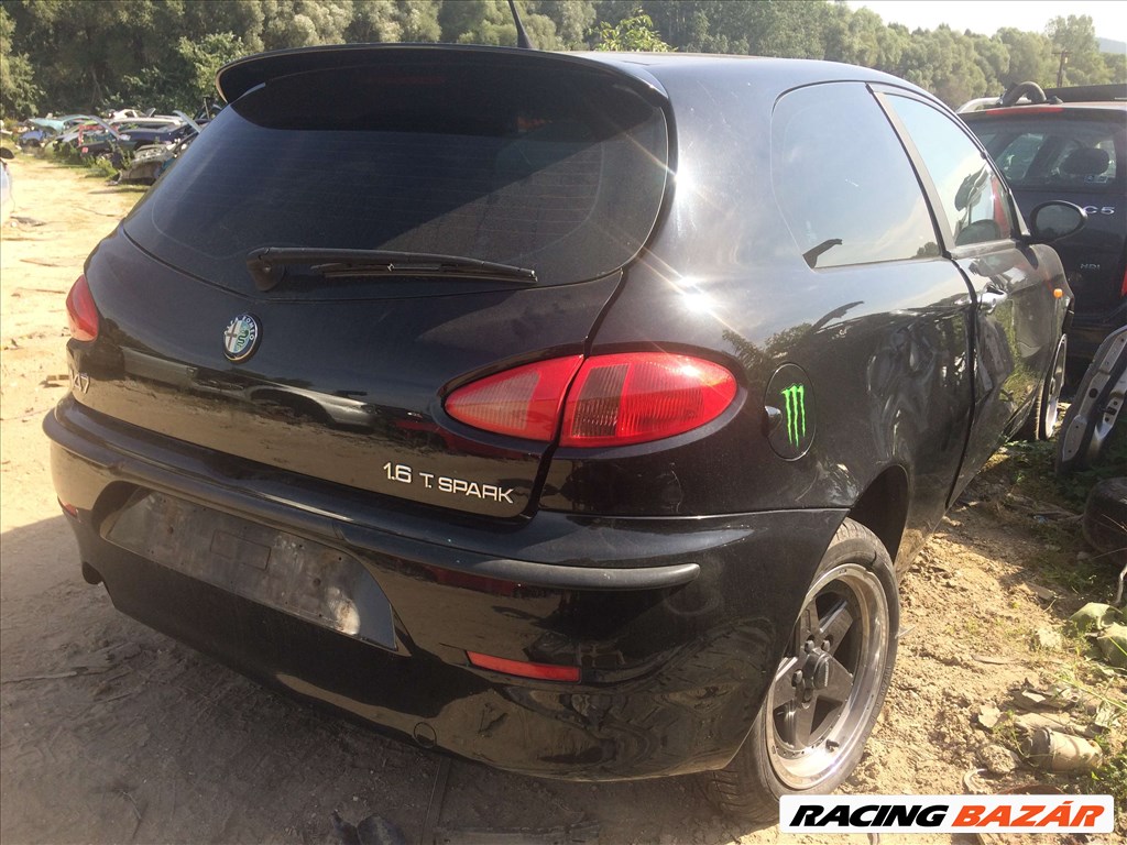 Alfa Romeo 147 Bontott Alkatrészei Bontott Alkatrészek Bontás 1.6 Benzin 2004 Évjárat 4. kép