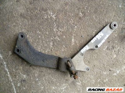 seat toledo 1996,  1L   1,9 td aaz  szervószivattyú tartóbak 027 145 526 027145526