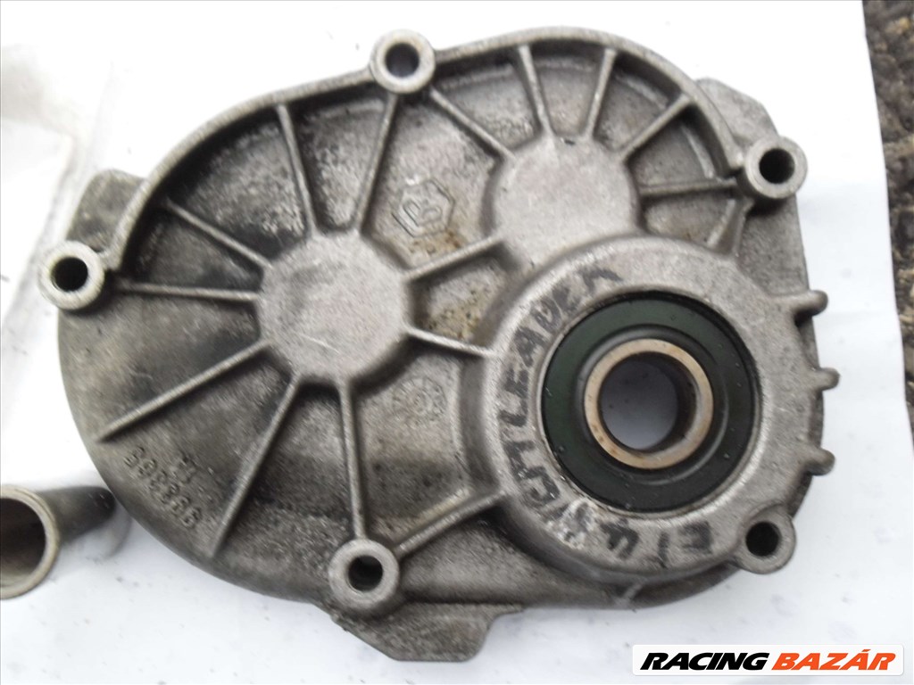 VESPA,PIAGGIO 125-ÖS ET4-HEZ HAJTÓMŰHÁZ,HAJTÓMŰ,KUPLUNG FEDÉL TŰGÖRGŐVEL EGYÜTT ELADÓ!! 7. kép