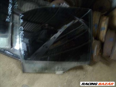 opel omega B sedan hátsó ajtóüveg (lejáró)