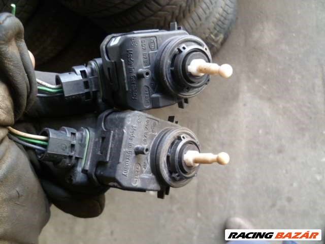 renault clio 99 lámpamagasság állító motor 7700 420 736 2. kép