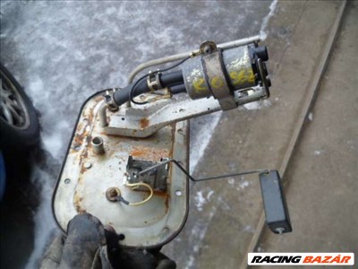 suzuki swift   1997  üzemanyag szintjelző      ( MOTOR HIBÁS ) 