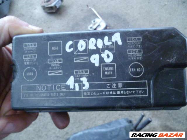 toyota corolla  1990 1,3 12v relé-biztositékpanel 3. kép