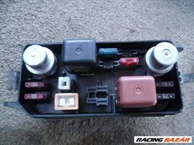 toyota corolla  1990 1,3 12v biztosítéktábla 