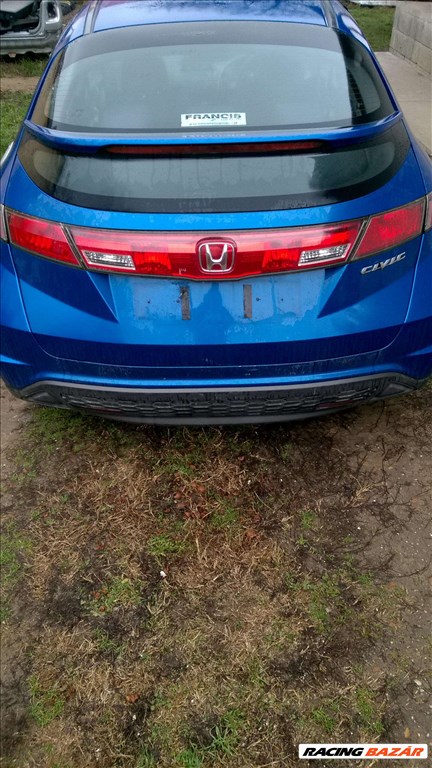 Honda Civic UFO 1.4 benzin hátulja 1. kép