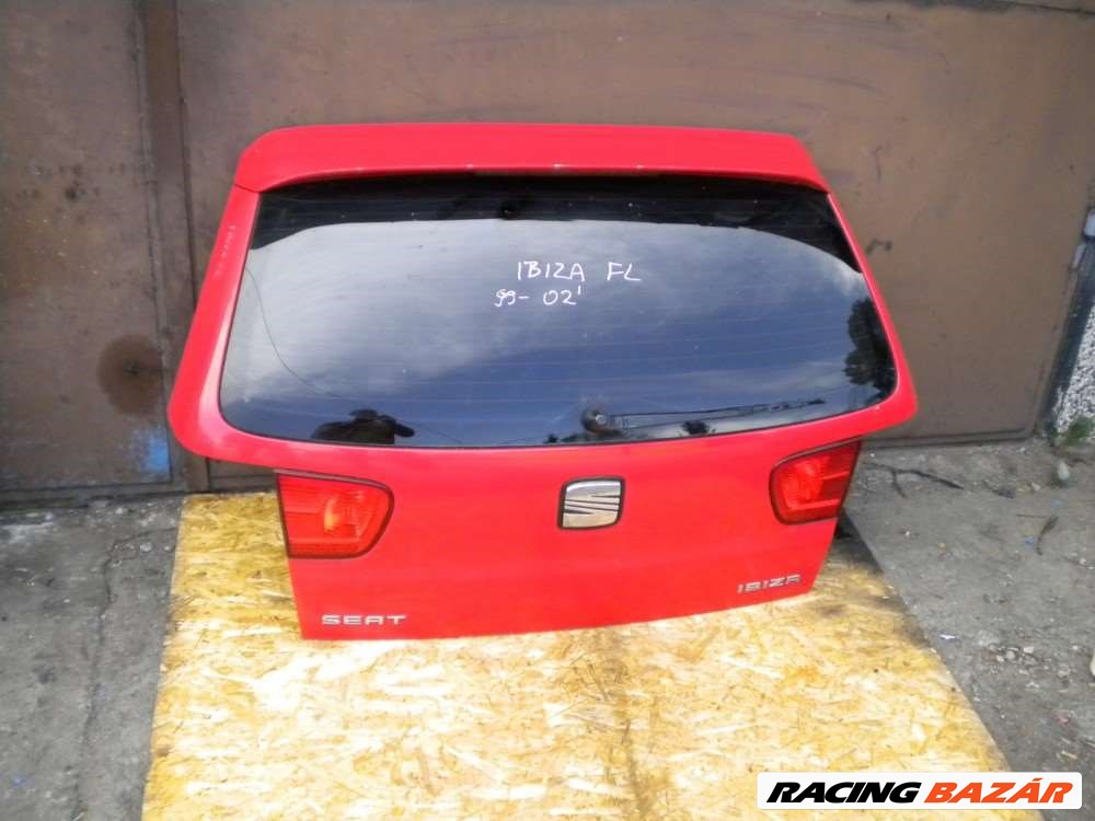 Seat Ibiza csomagtérajtó üveggel 1999-2002 1. kép