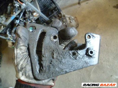 ford transit 1992 2,5 D szervótartó  konzol,  szervószivattyú tartóbak    93VB-3K738-AB 93vb3k738ab