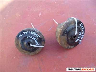 vw polo 6N 1996 hátsó felső rugótányér 6N0512149