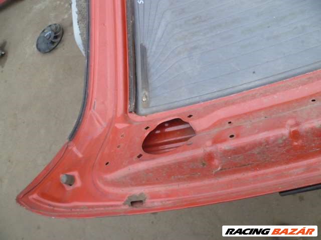 suzuki swift   1998 3 ajtós csomagtérajtó piros  üveggel együtt   9. kép