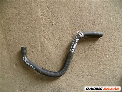 citroen xsara     1999    1,8  BENZINES     szervócső, szervó tartályra