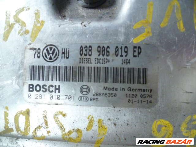 VW PASSAT B5.5 1,9 AVF motorvezérlő 038 906 019  EP 2. kép