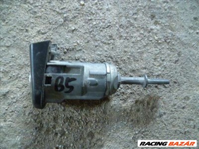 vw passat b5 első zárbetét (kulcs nincs)