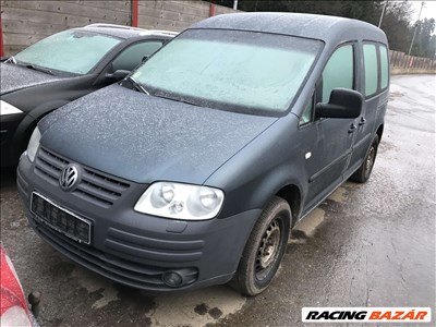 Vw Caddy Life 1.9 PDTDI bontás motor váltó lökhárító sárvédő lámpa