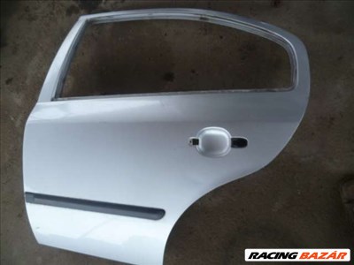 skoda octavia MK1 5 ajtós  !    bal hátsó ajtó  9102 színkód