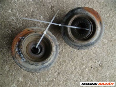 skoda octavia   1999 első felső rugótányér