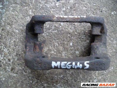 renault megane 1  1997 1,4  első féknyeregtartó vas 