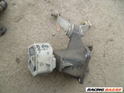 audi a6  c4   1997   váltótartó bak 4A0 399 114 G 4a0399114g