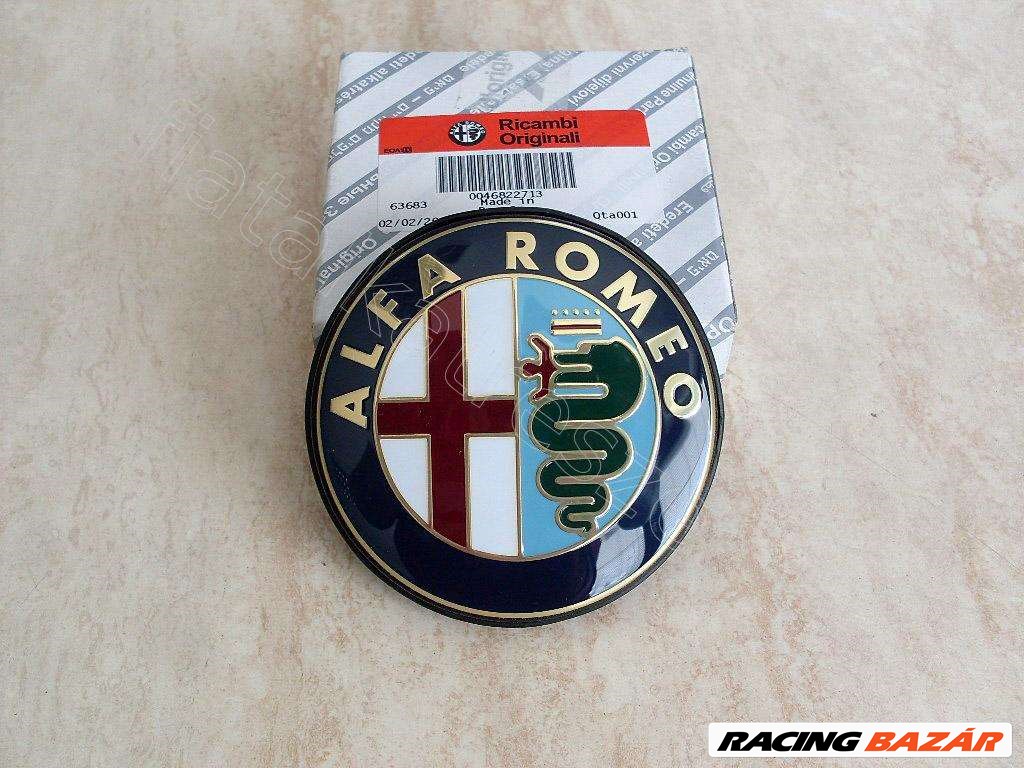 Hátsó embléma ALFA ROMEO 147 - FIAT eredeti 46822713 1. kép