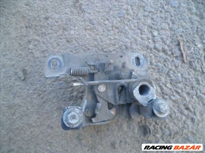 AUDI A6 C5 MOTORTÉR ZÁR 8D0 823 509 E