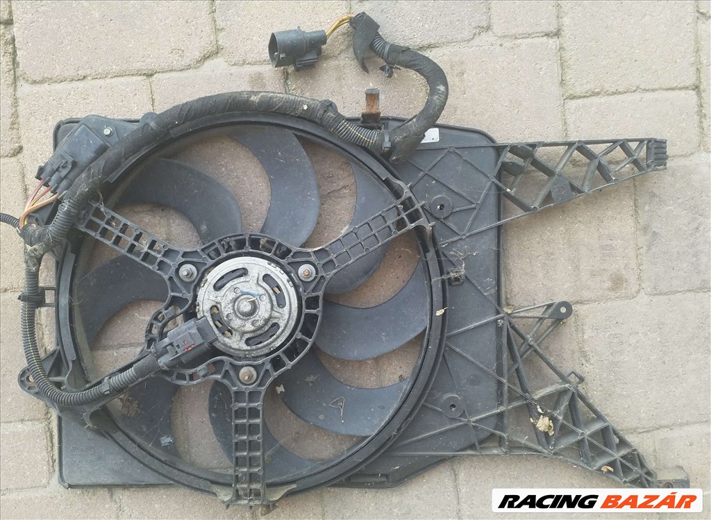 Opel Corsa D dizelhez ventilàtor kerettel  1. kép