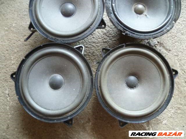 audi a6 c5  2001  JOBB ELSŐ  ajtóhangszóró   4. kép