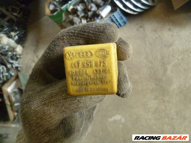 audi vw sárga színű relé 447 959 875 1. kép