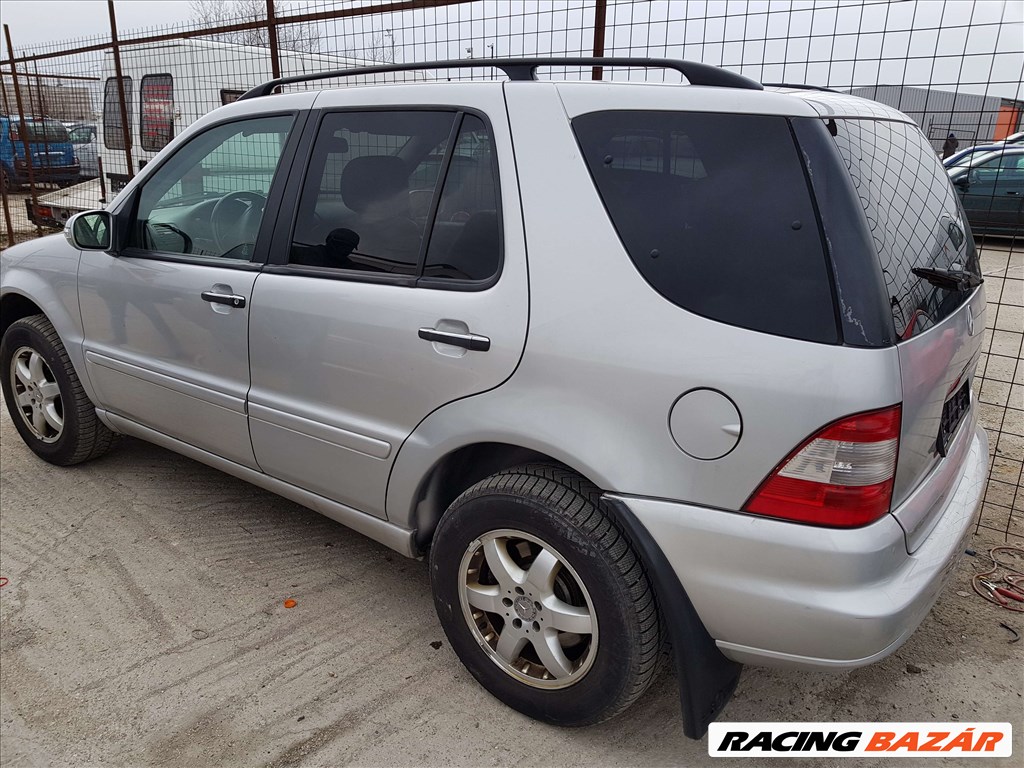 Mercedes ml w163 ajtó lökhárító  2. kép