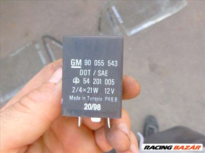 OPEL CORSA B 313   RELÉ GM 90 055 543 gm90055543