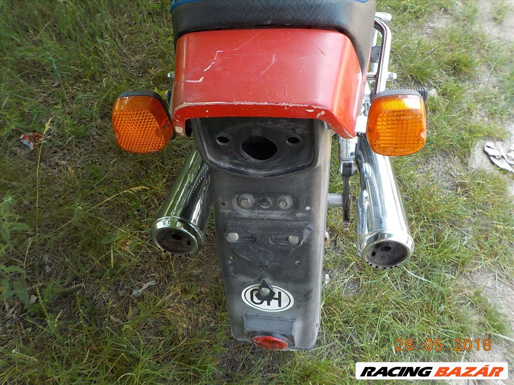 HONDA CB 250 N,SVÁJCI,HIÁNYOS ÁLLAPOTBAN,PAPIROK NÉLKŰL BONTÓDIK TAPOLCÁN  29. kép