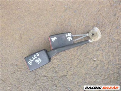 AUDI A4 B5 SEDAN HÁTSÓ biztonsági öv csat 