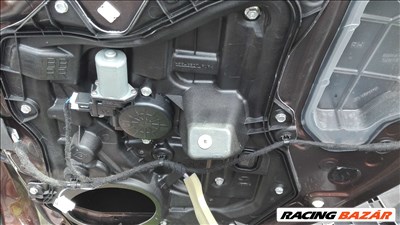 Mazda 3 BL Elektromos ablakemelő szerkezet, motorral 