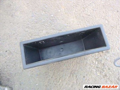 OPEL ASTRA G TÁROLÓ REKESZ MŰSZERFALBA 