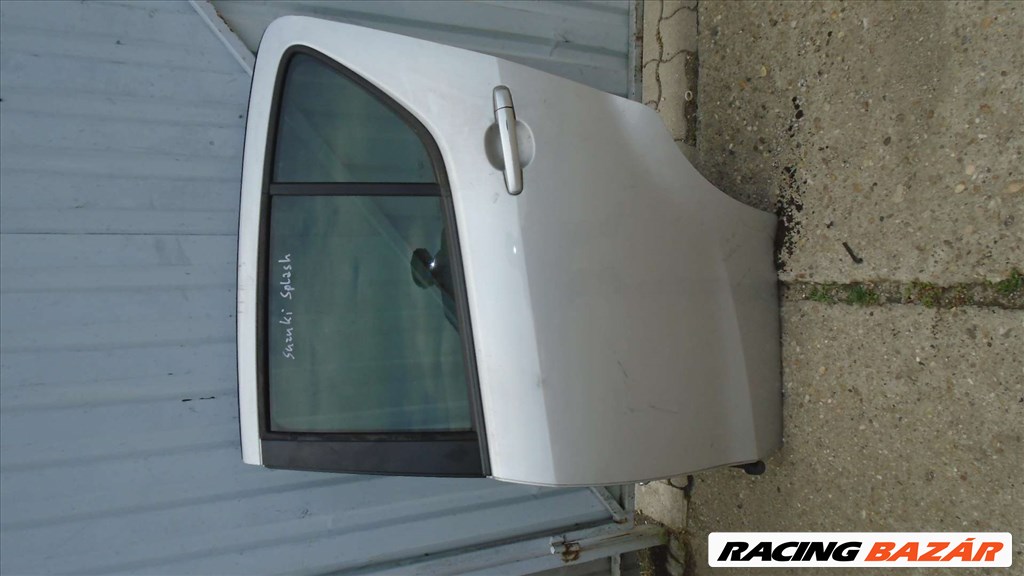 Suzuki Splash bal hátsó ajtó 1. kép