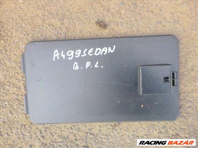 AUDI A4  B5 1999   SEDAN    csomagtér oldalkárpit ajtó