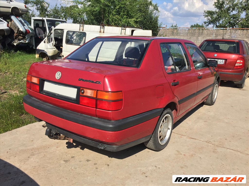 Volkswagen Vento bontás motor váltó lökhárító lámpa sárvédő ajtó 4. kép