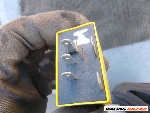 OPEL ASTRA G 2000  SÁRGA RELÉ 3. kép