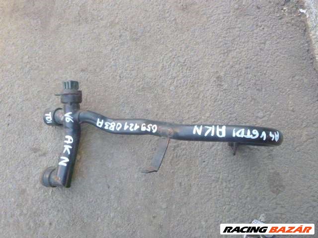 AUDI A4   B5   1999  2,5 V6 TDI      vízcső motorblokk oldalán             059 121 083 A 059121083a 1. kép