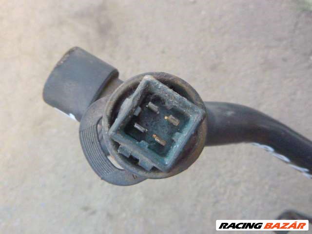 AUDI A4   B5   1999  2,5 V6 TDI      vízcső motorblokk oldalán             059 121 083 A 059121083a 2. kép